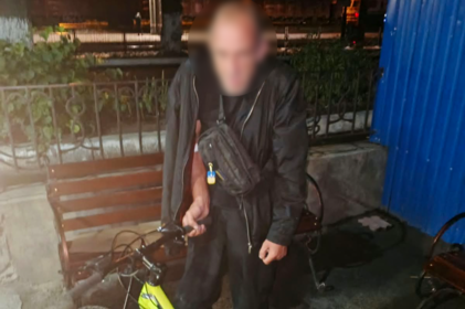 У Вапнярці велосипед викрали з під’їзду: підозрюваного швидко затримали