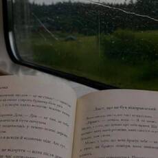 Книжки тепер першими: Укрзалізниця оновила пропозиції для пасажирів