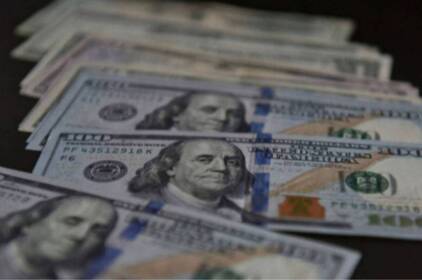 Курс валют на 10 вересня: долар та євро помітно подорожчали