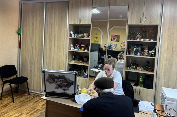 Без смартфона і поїздок до ЦНАП: як вінничанам оформити єВідновлення