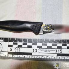 У Ладижині поліція затримала чоловіка за замах на вбивство знайомої