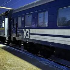 Затримки приміських поїздів на Вінниччині: які рейси відстають