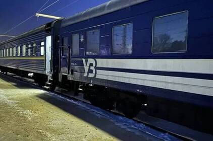 Затримки приміських поїздів на Вінниччині: які рейси відстають