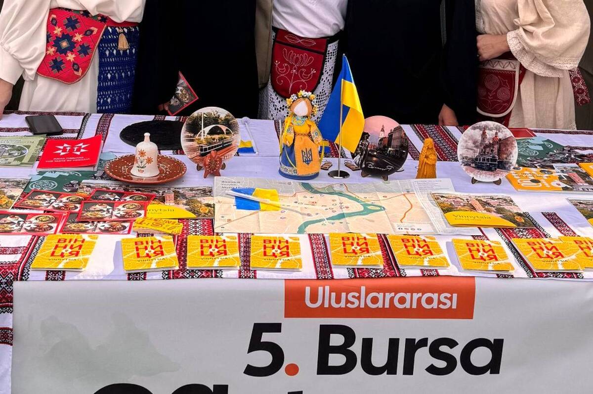 Каша «Зозуля», чорнослив у сметані та мармелад: Вінниця підкорювала Бурсу смаками Поділля