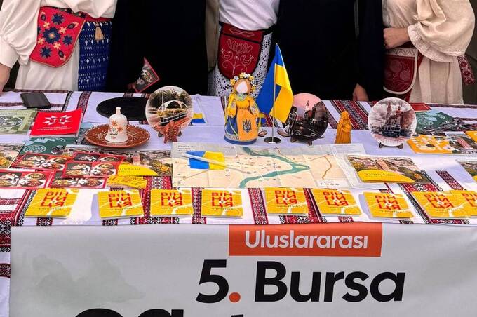 Каша «Зозуля», чорнослив у сметані та мармелад: Вінниця підкорювала Бурсу смаками Поділля