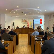 Вінницька міськрада проводить чергову сесію: на порядку денному 51 питання