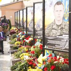 У Стадниці вшанували пам’ять 18 земляків, які загинули за Україну