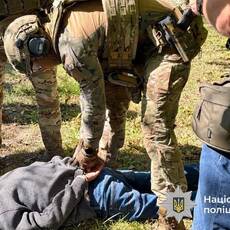 На Могилів-Подільщині поліцейські та СБУ викрили збут зброї