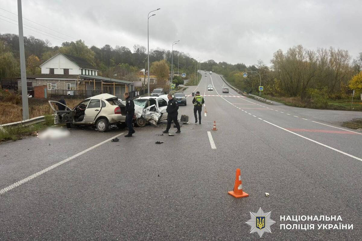 Смертельна аварія біля Гайсина: що відомо про зіткнення ВАЗ і Renault
