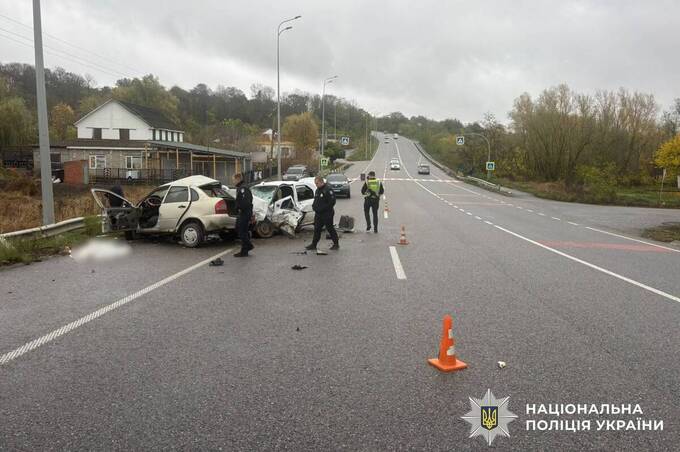 Смертельна аварія біля Гайсина: що відомо про зіткнення ВАЗ і Renault