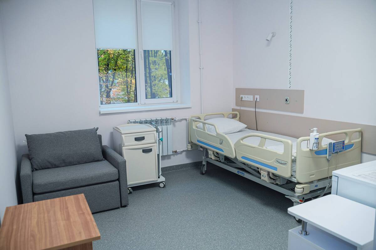 У Вінниці продовжують ремонт терапевтичного корпусу: третій поверх уже приймає пацієнтів