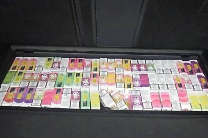 На Вінниччині митники знайшли 209 рідин для вейпів, захованих в автомобілі