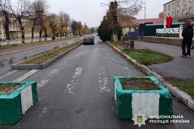 На Вінниччині за день сталися дві ДТП із пішоходами: постраждали жінка та підліток