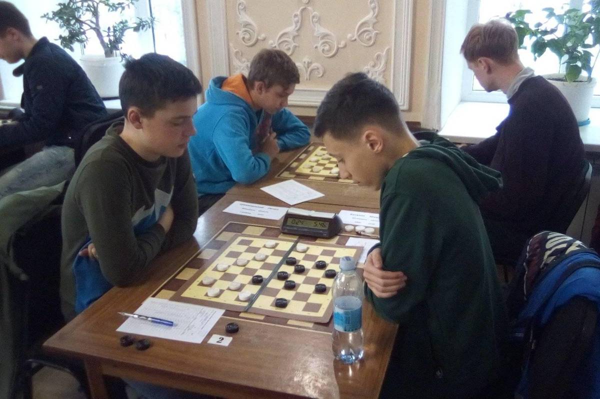 Вінничани здобули 6 медалей на чемпіонаті України з бразильських шашок-64