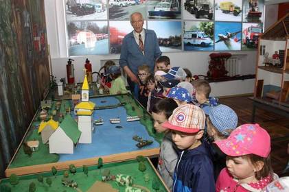 Вихованці вінницького садочка дізнавались історію пожежно-рятувальної служби