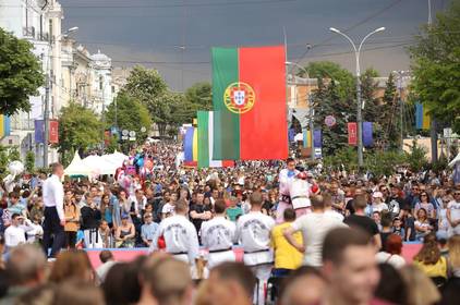 День Європи у Вінниці:  фоторепортаж з вулиці Соборна