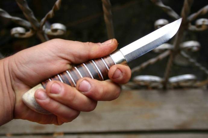 На Вінниччині нетверезий чоловік з'ясовував стосунки за допомогою ножа - постраждала жінка та 2-річна дитина