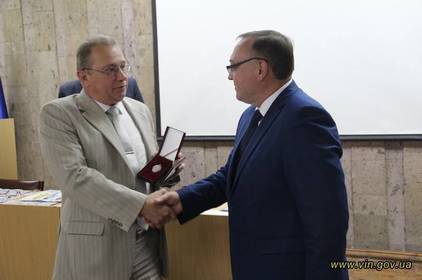 Професору ВНТУ присвоїли почесне звання «Заслужений діяч науки і техніки України»