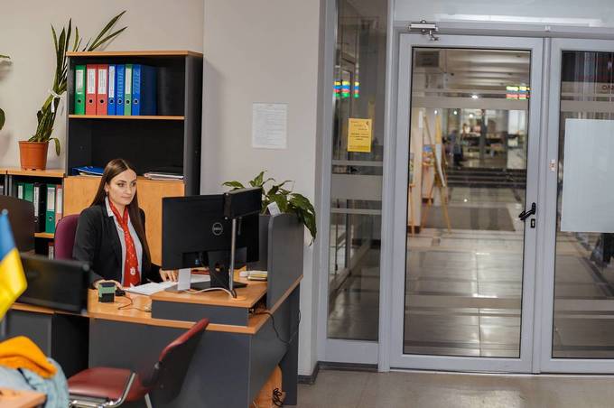 В Прозорих офісах міста вже розпочали працювати представники компаній «Вінницяобленерго» та «Енера Вінниця»