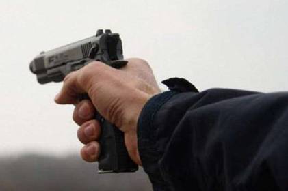 На Вінниччині з травматичної зброї стріляли по двох підлітках, які купалися в ставку. Одного з хлопців поранено 