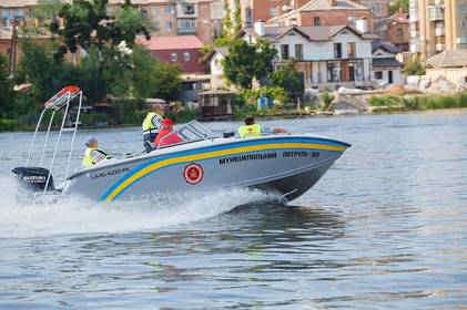 Південий Буг патрулюватимуть на новому катері