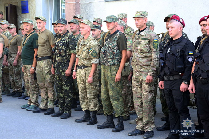 Поліцейські Вінниччини вирушили на Схід України