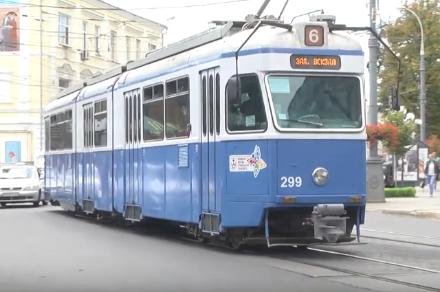 Для чого транспортна компанія припиняє рух трамваїв Хмельницьким шосе? 