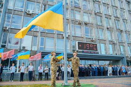 У Вінниці урочисто підняли Державний Прапор України
