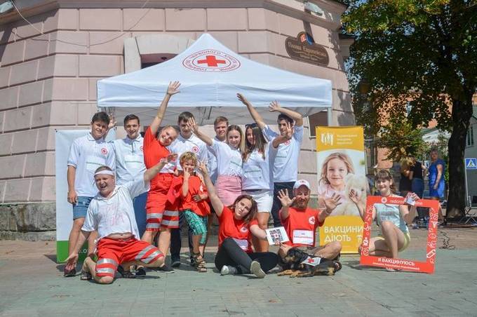 Вінниччина - одна з семи областей України, де волонтери Червоного Хреста пропагують вакцинацію проти кору

