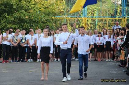 Близько 400 юнаків та дівчат стали студентами Вінницького гуманітарно-педагогічного коледжу