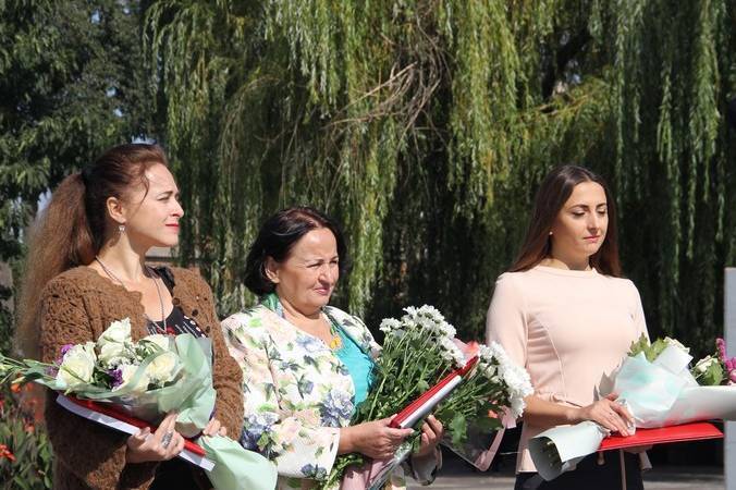 Трьом вінницьким письменницям вручили літературну премію Трьом вінницьким письменницям вручили літературну премію
