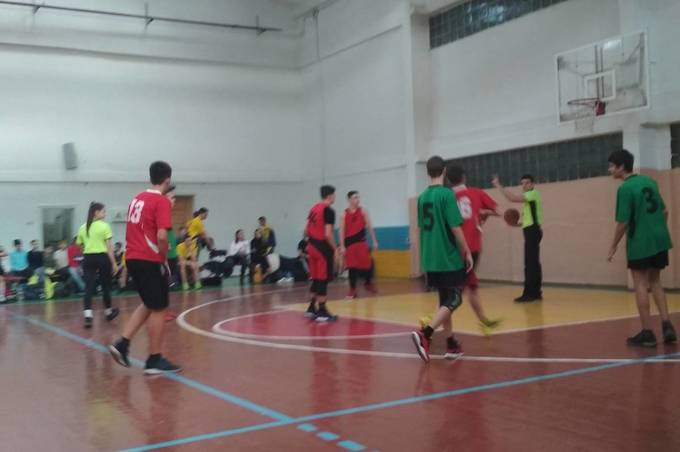 У Вінниці відбулися змагання з баскетболу серед школярів