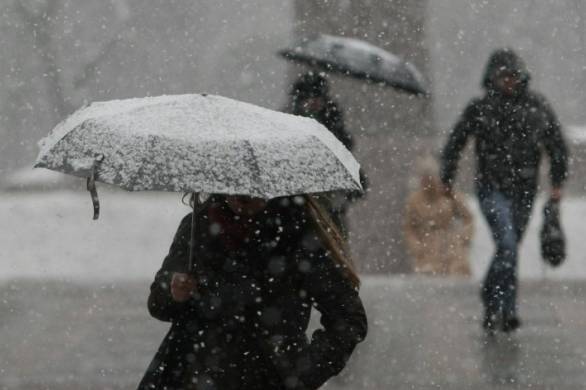 Вінницькі синоптики обіцяють мокрий сніг та ожеледицю 