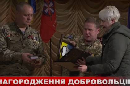 У Вінниці нагородили добровольців У Вінниці нагородили добровольців