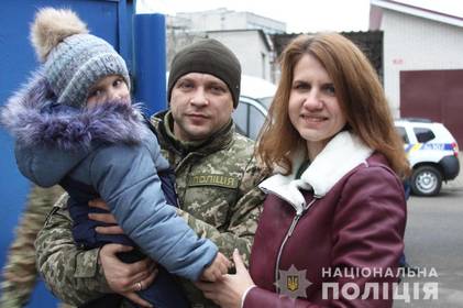 У Вінниці зустріли правоохоронців, які два місяці несли службу на Сході У Вінниці зустріли правоохоронців, які два місяці несли службу на Сході