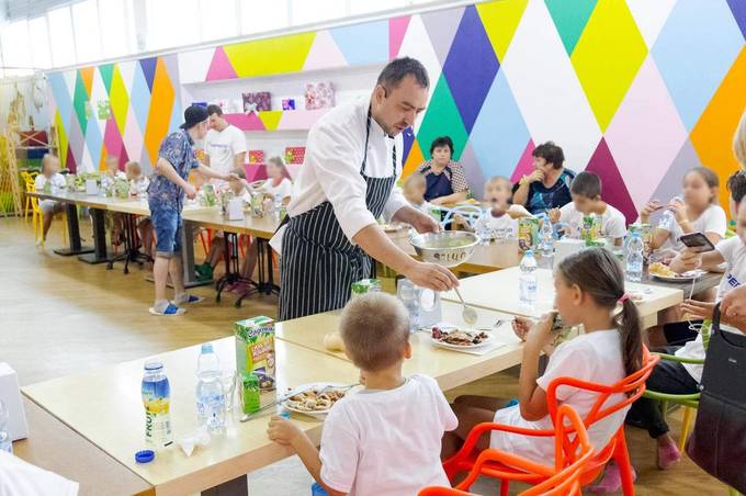 Смачне і веселе свято для дітей із «Гніздечка» створили PеpsiCo Україна, «Дитяча планета» та кухарі проекту «13 шефів» 