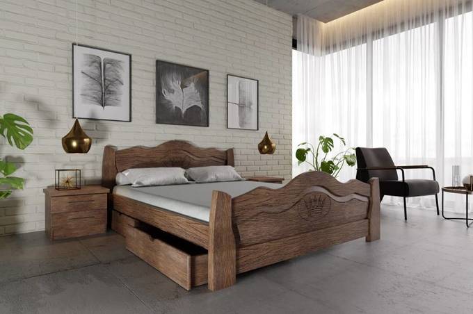 Металлическая или деревянная рама кровати
