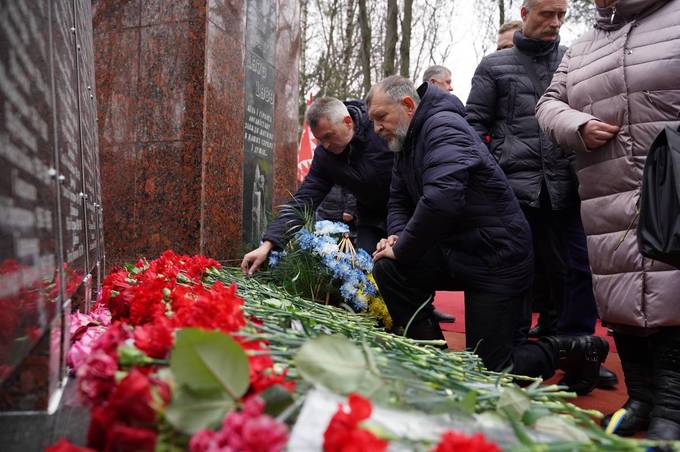 Вінничани вшанували пам'ять загиблих учасників бойових дій на території інших держав 