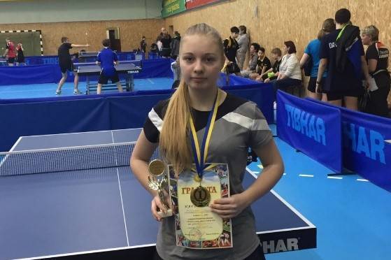 Вінничанка Софія Коберник привезла «золото» з Всеукраїнських змагань з настільного тенісу