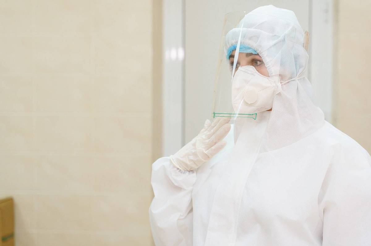 Вінницькі підприємства «Володарка» та «Поділля» починають шити захисні костюми для медперсоналу