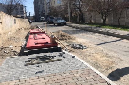 Поблизу перехрестя вулиць Шевченка та Бойка будують підземний контейнерний майданчик для сміття Поблизу перехрестя вулиць Шевченка та Бойка будують підземний контейнерний майданчик для сміття