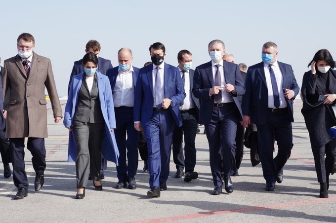 Голова Верховної ради Дмитро Разумков та мер Вінниці побували в аеропортові «Вінниця» 