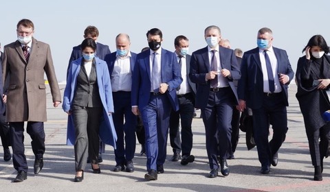 Голова Верховної ради Дмитро Разумков та мер Вінниці побували в аеропортові «Вінниця» 