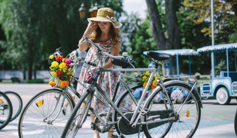 У Вінниці влаштовують велопарад «Леді на велосипеді»