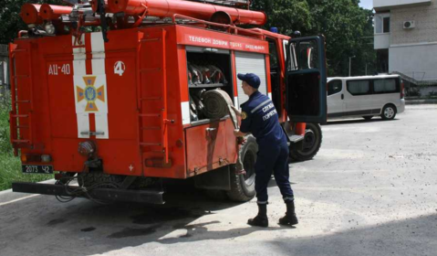 В Агрономічному рятувальники відкачували воду з підтопленого підвального приміщення