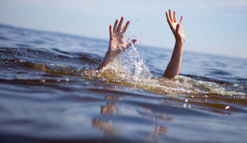 На Вінниччині дідусь пішов купатись із онуком та втопився. Життя 7-річного хлопчика врятував підліток