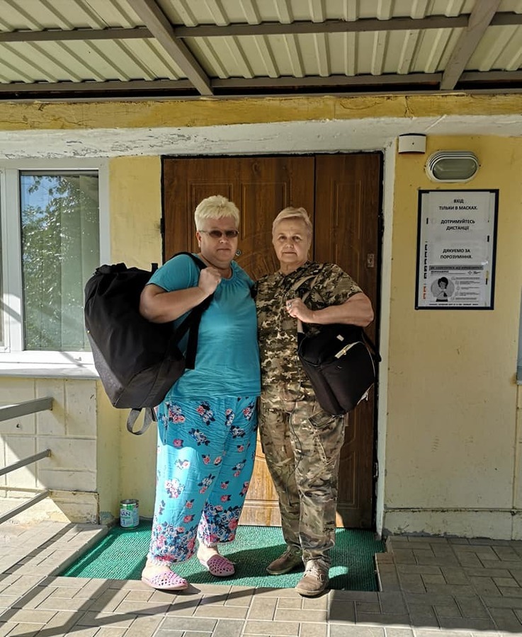 Привіт від волонтерів: українським військовим передали гумдопомогу