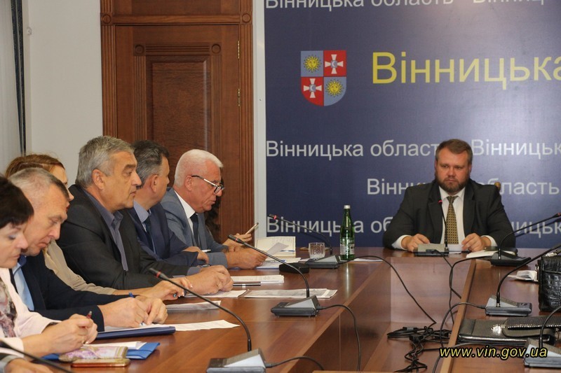 Над лісами Вінниччини з літаків розкидуватимуть вакцину від сказу