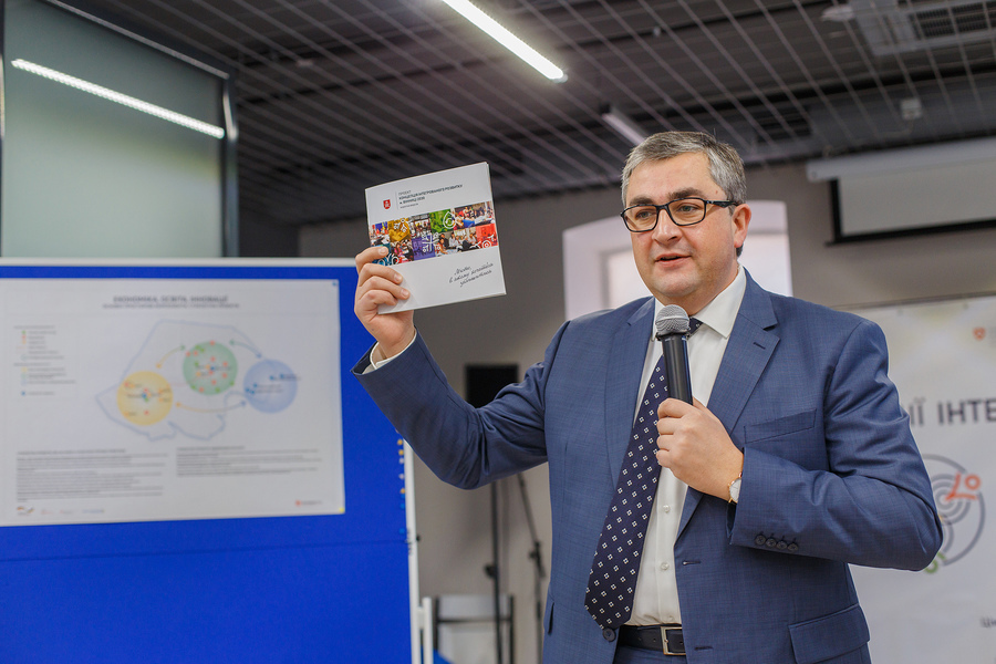 Представники бізнесу та економісти обговорили проект Концепції інтегрованого розвитку Вінниці 2030 та свою профільну візію