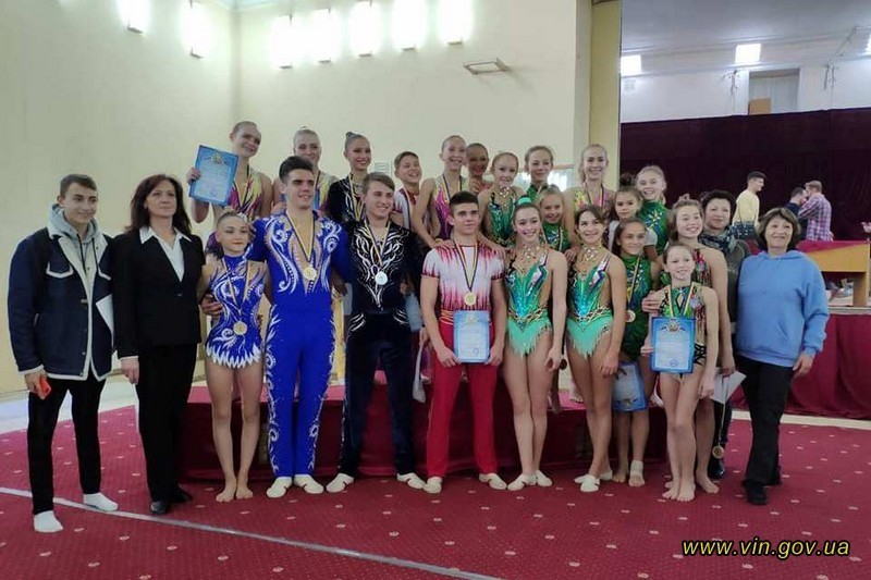 Сім медалей завоювали вінницькі акробати на Чемпіонаті України у Львові